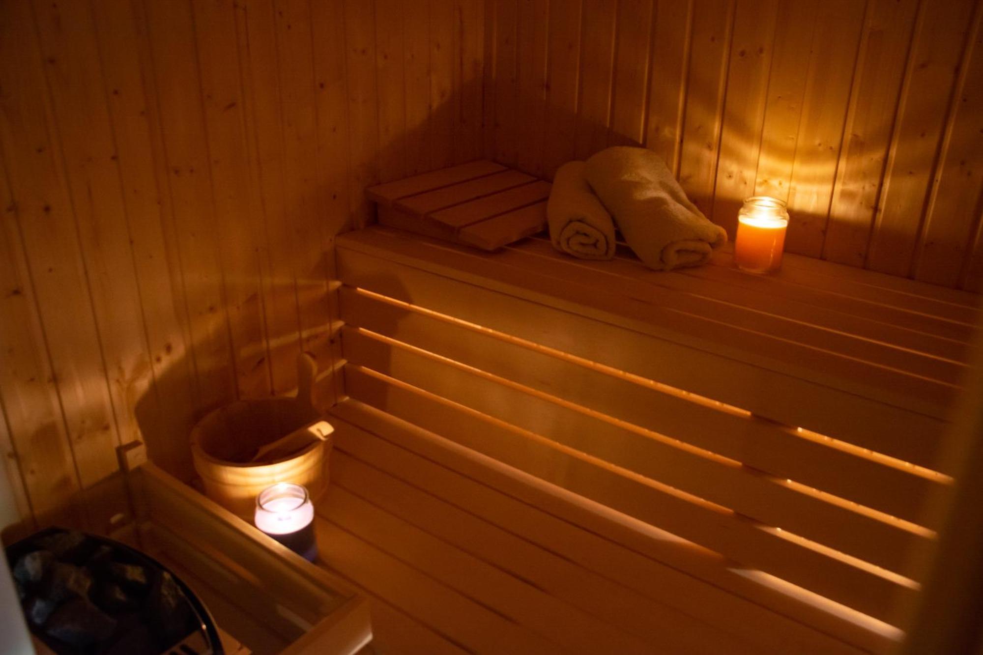 Checz Goscinna- Pokoje,Sauna,Jacuzzi, Sala Konferencyjna Grzybno Exterior photo